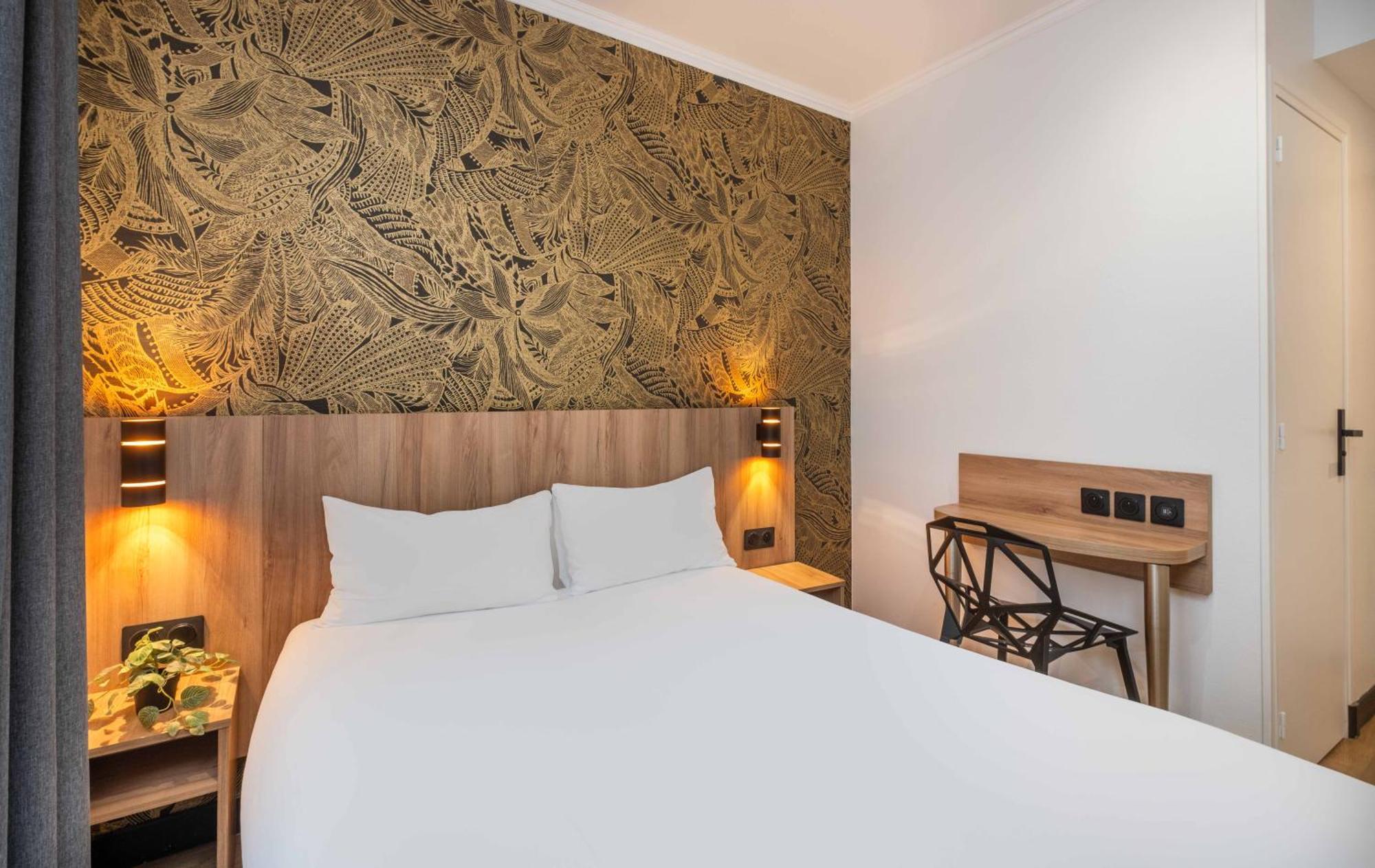 Hotel Daval Paris Exteriör bild