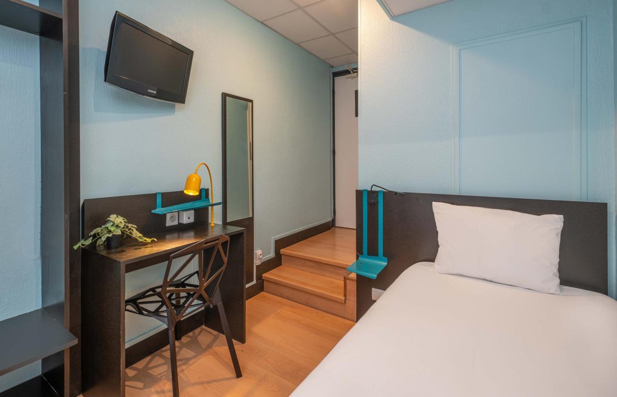 Hotel Daval Paris Rum bild