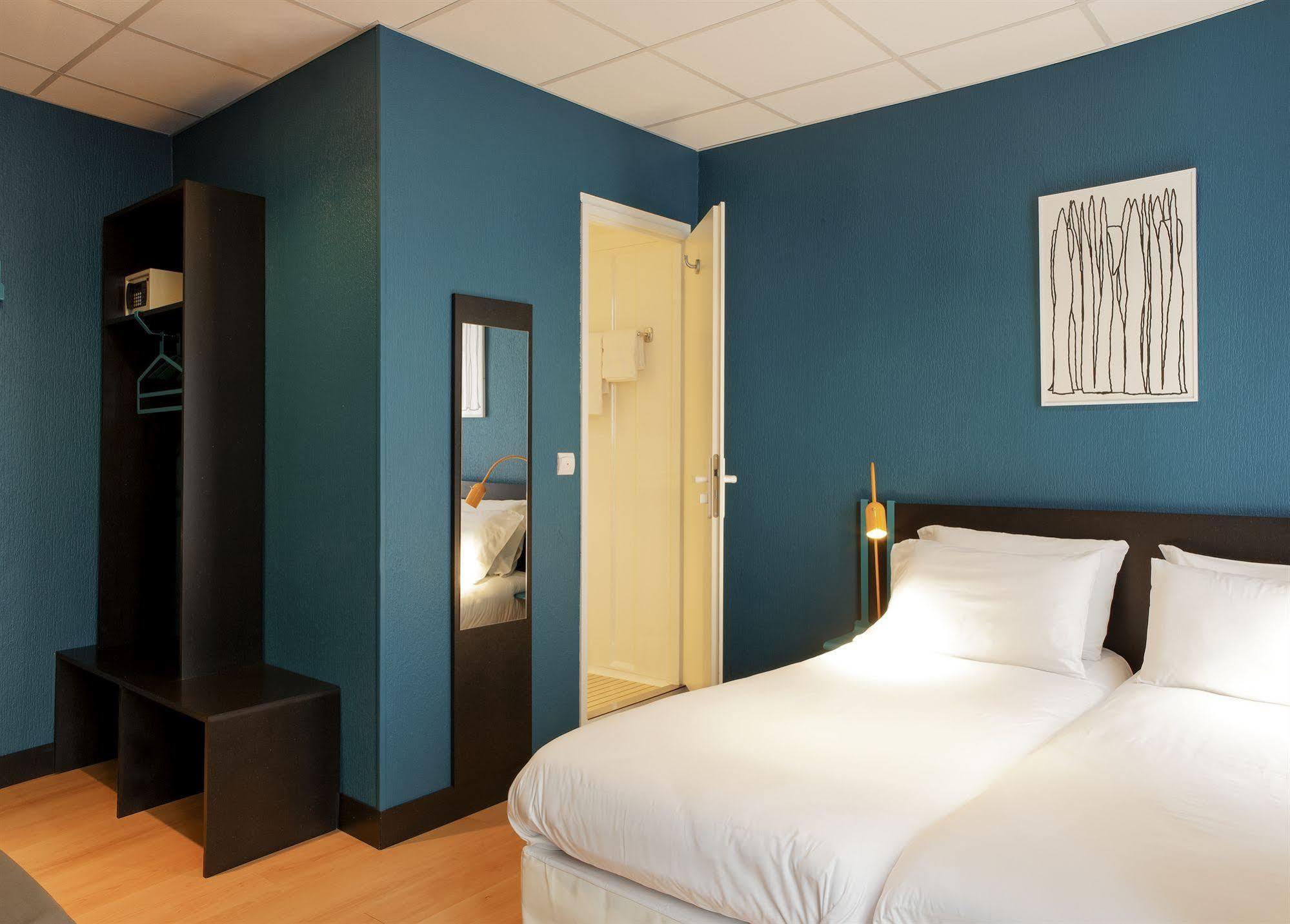 Hotel Daval Paris Exteriör bild
